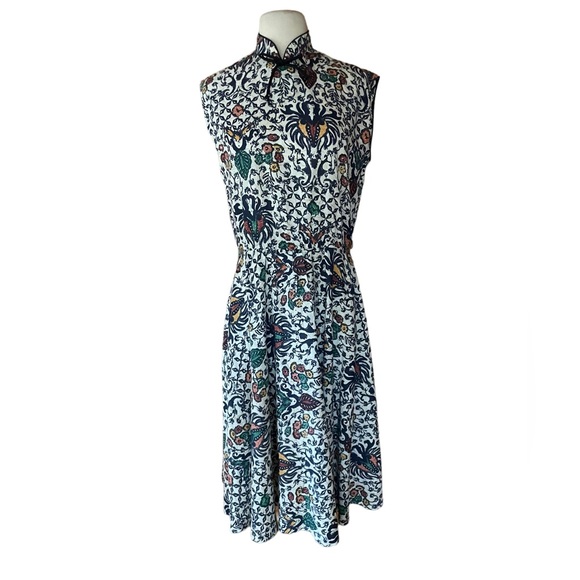 Vintage Dresses & Skirts - 1970s Floral Fit & Flare Dress